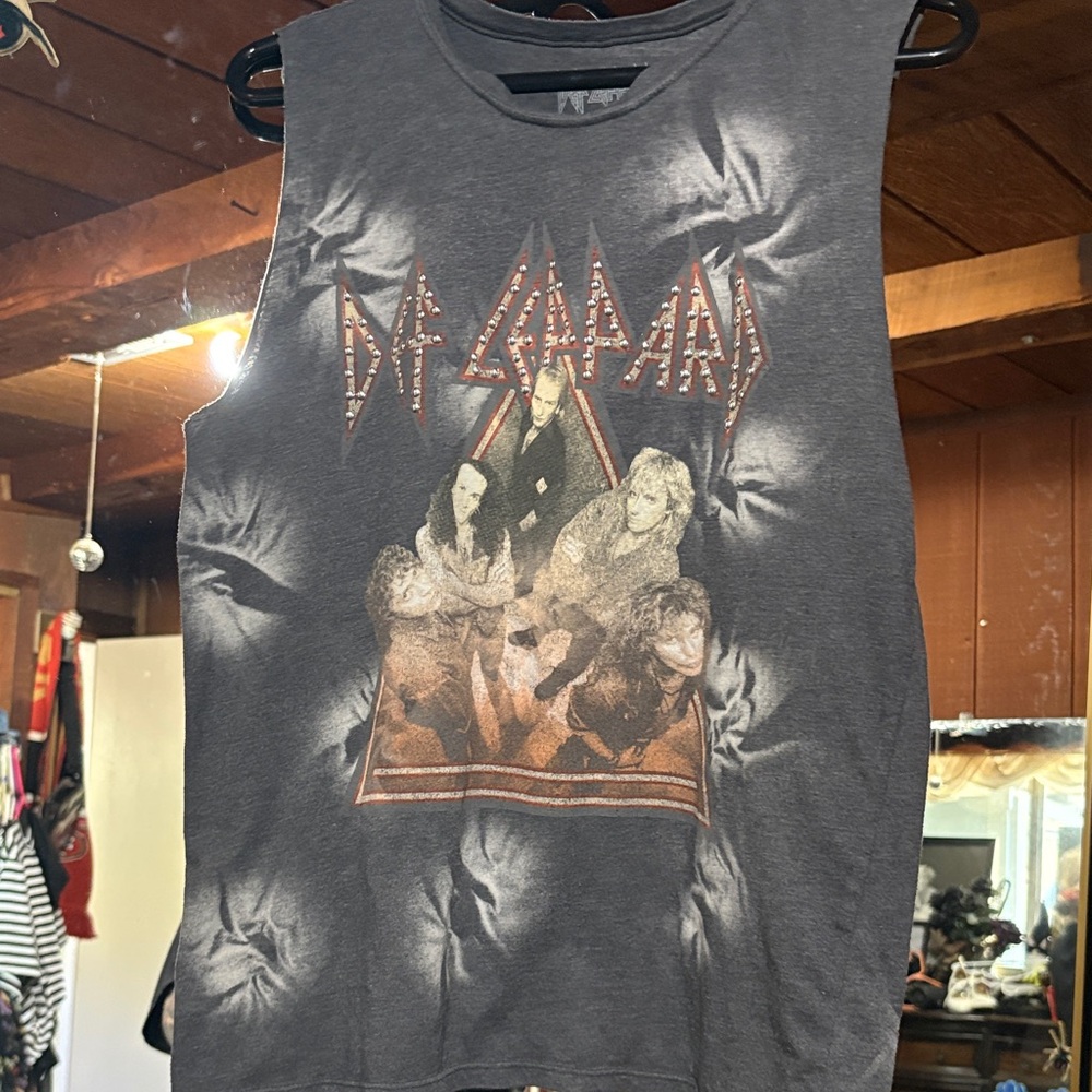 Def Leppard Graphic Tank Top with studs